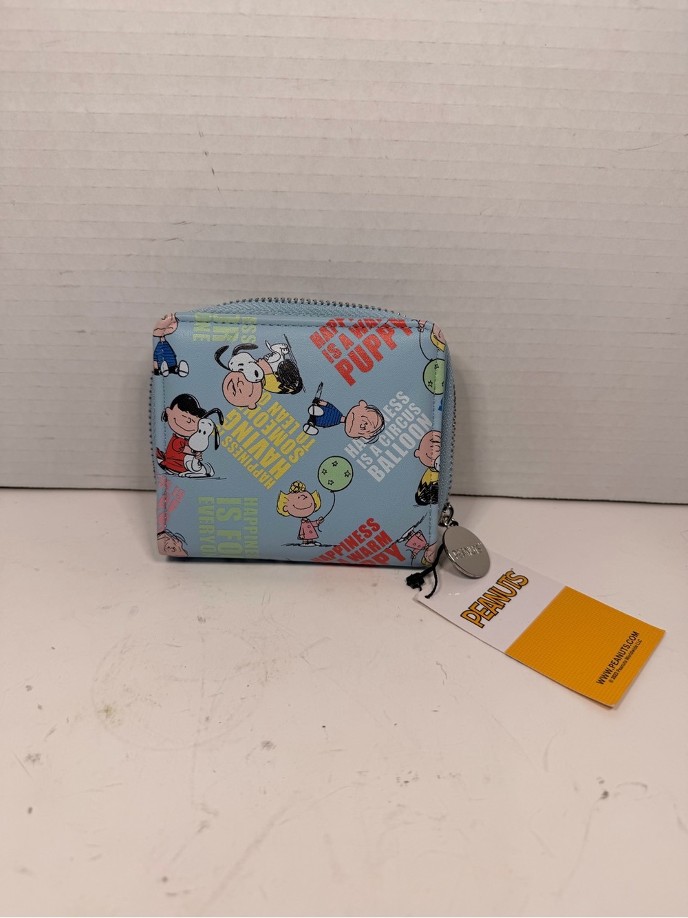 Peanuts Snoopy and Friends
'Happiness' Print Zip-Around
Mini Wallet